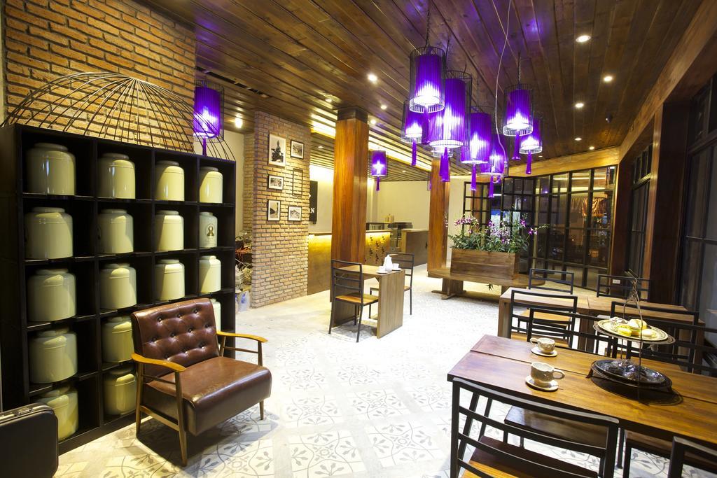 Nakorn De Sukhothai Hip Hotel Buitenkant foto