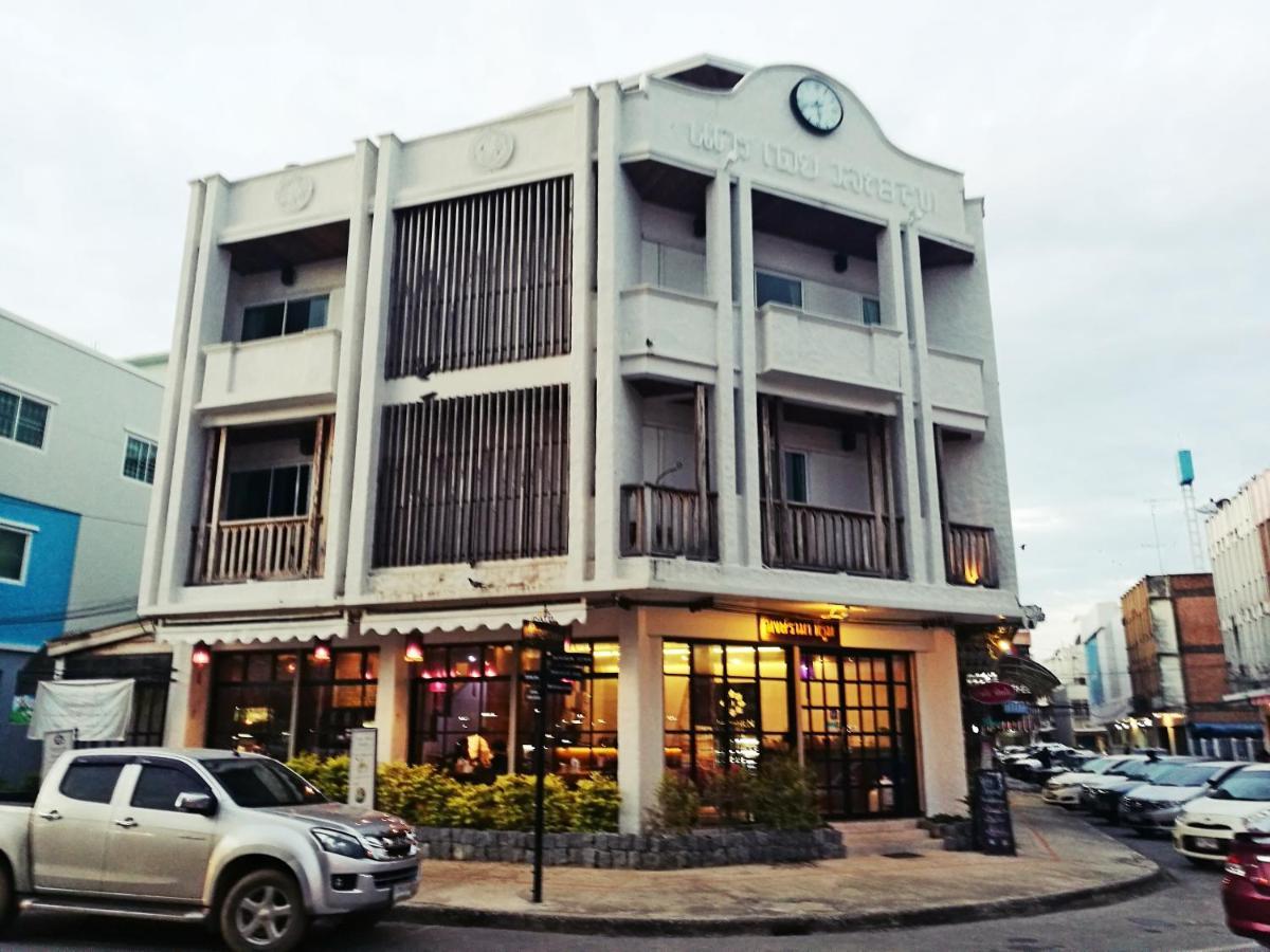Nakorn De Sukhothai Hip Hotel Buitenkant foto